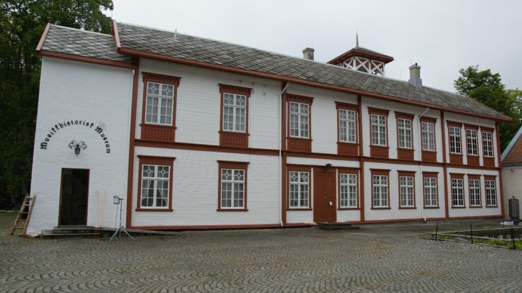 Ringve Musikkmuseum – Hovedbygningen 11